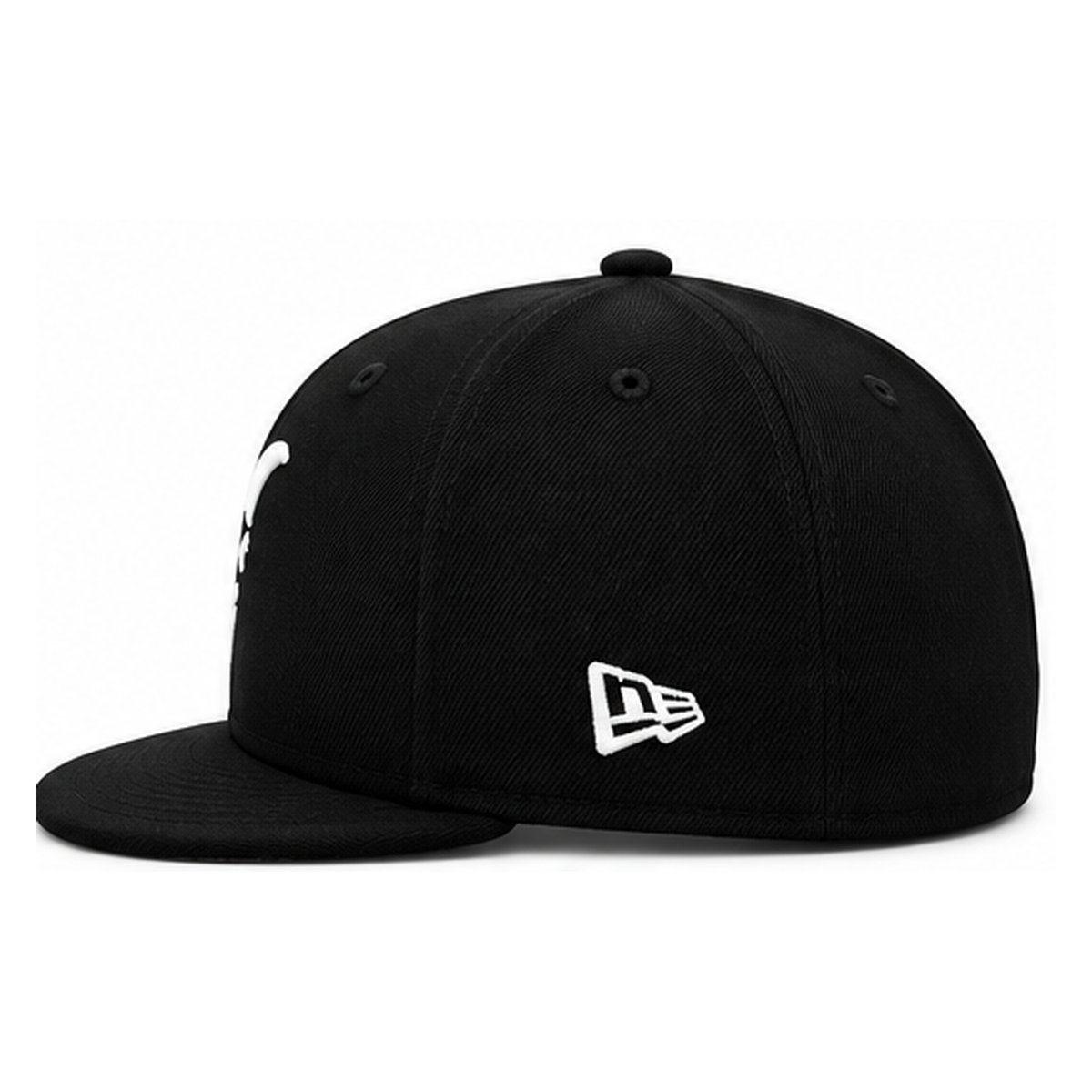 New Era C.D Guadalajara "Goat" Side Patch 59Fifty Fitted Hat - Black/White