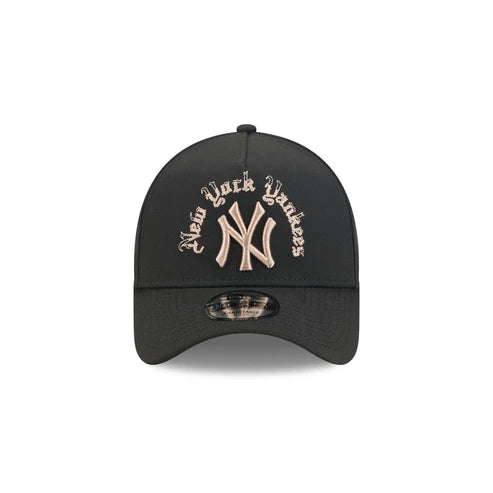 New Era New York Yankees Gothic Lettering 9FORTY A-Frame Snapback