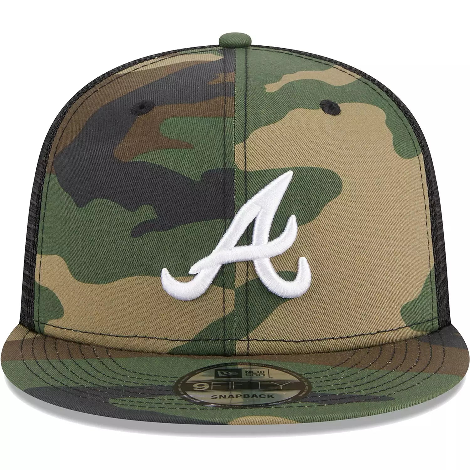 New Era Atlanta Braves Woodland 9FIFTY Trucker Snapback Hat-Camo