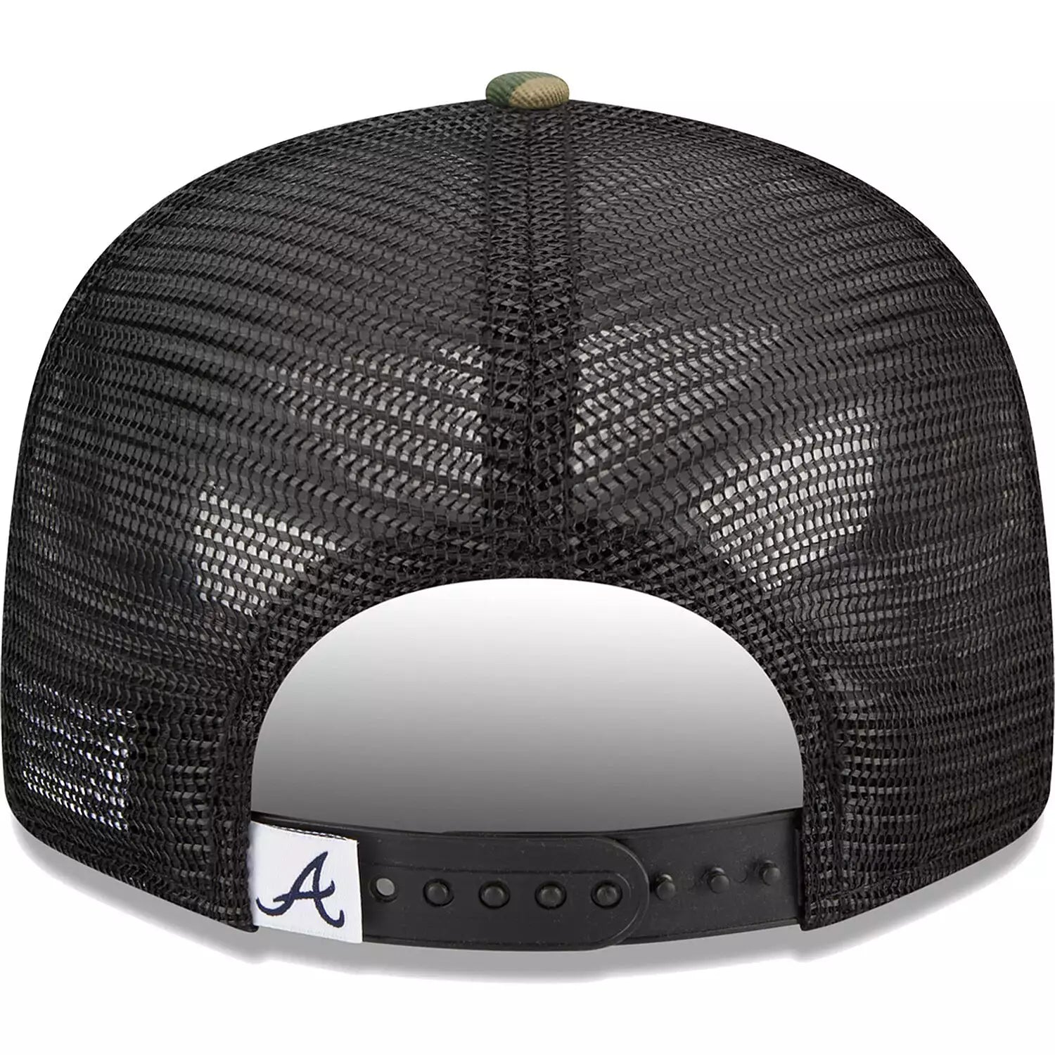 New Era Atlanta Braves Woodland 9FIFTY Trucker Snapback Hat-Camo