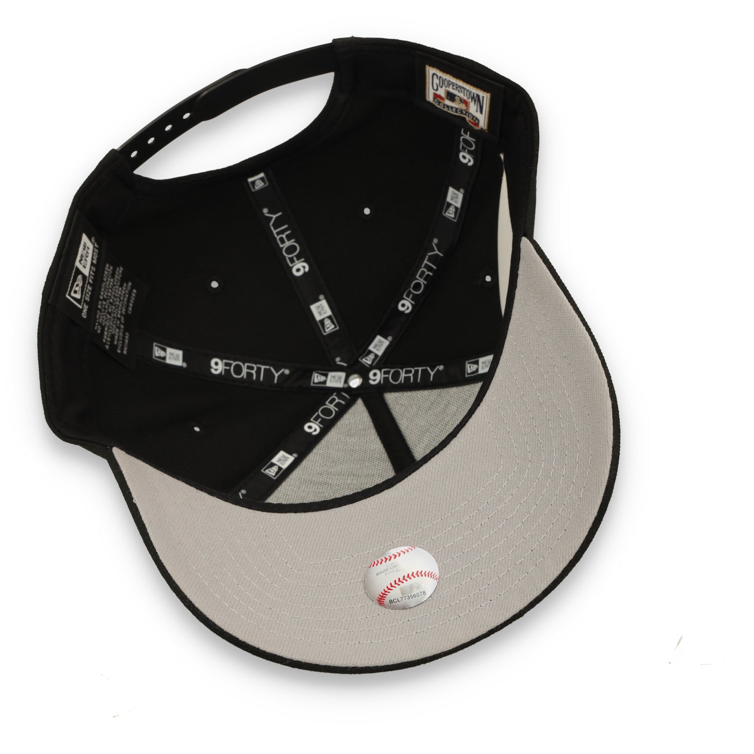 New Era New York Yankees 1999 World Series Side Patch A Frame 9FORTY Adjustable Hat-Black/White