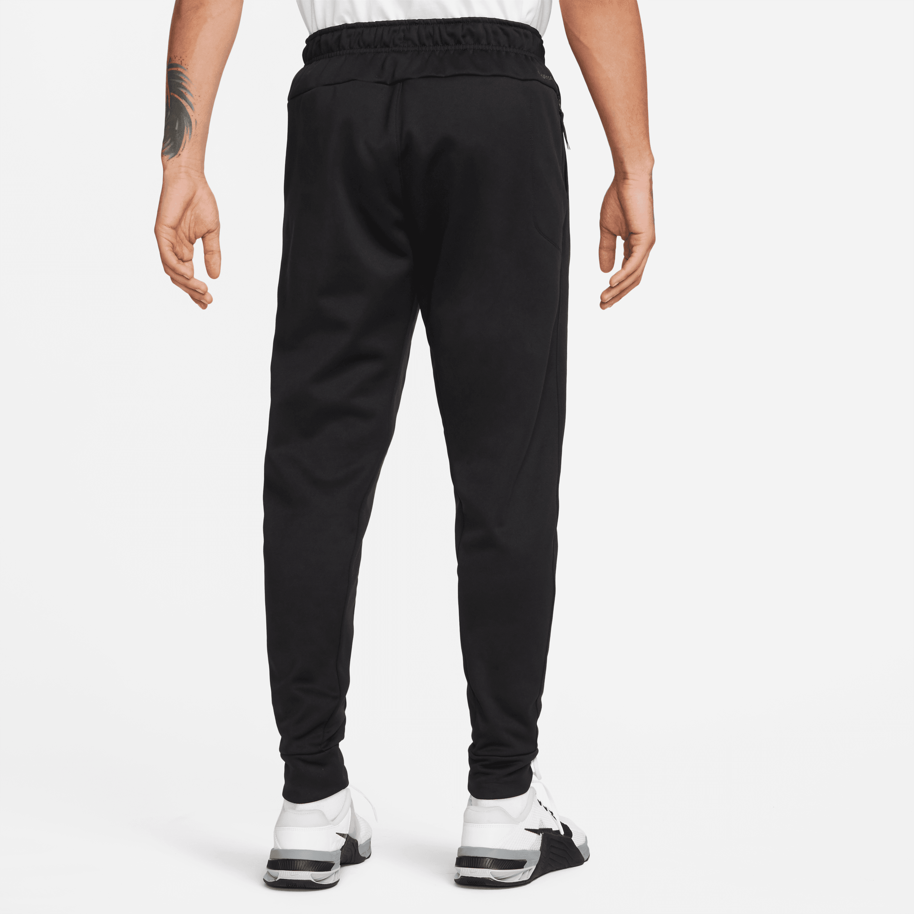 Nike Men's Therma-FIT Tapered Fitness Pants-Black