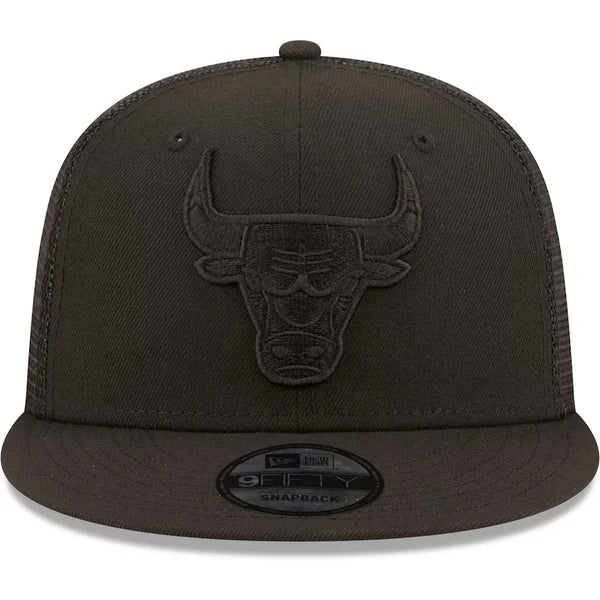 New Era Chicago Bulls Black on Black 9FIFTY Snapback Hat-