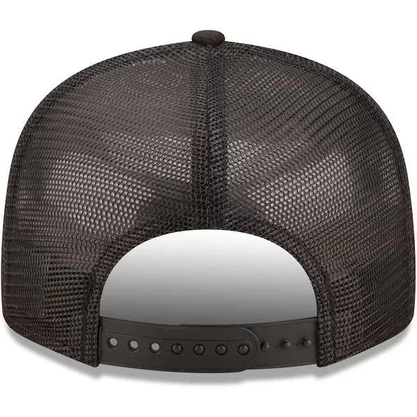 New Era Chicago Bulls Black on Black 9FIFTY Snapback Hat-