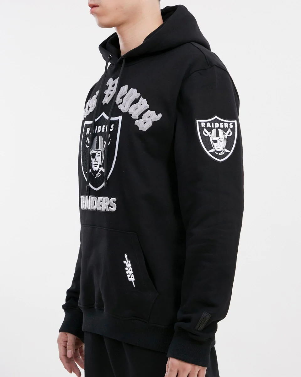 PRO STANDARD MEN'S LAS VEGAS RAIDERS OLD ENGLISH LOGO PO HOODIE