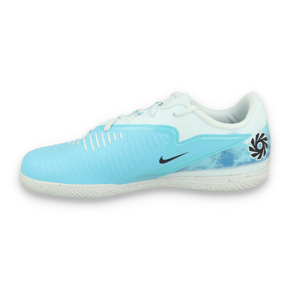 Nike Jr. Phantom 6 Low Club "Erling Haaland" IC - BALTIC BLUE/BLUE ECLIPSE-GLACIER BLUE