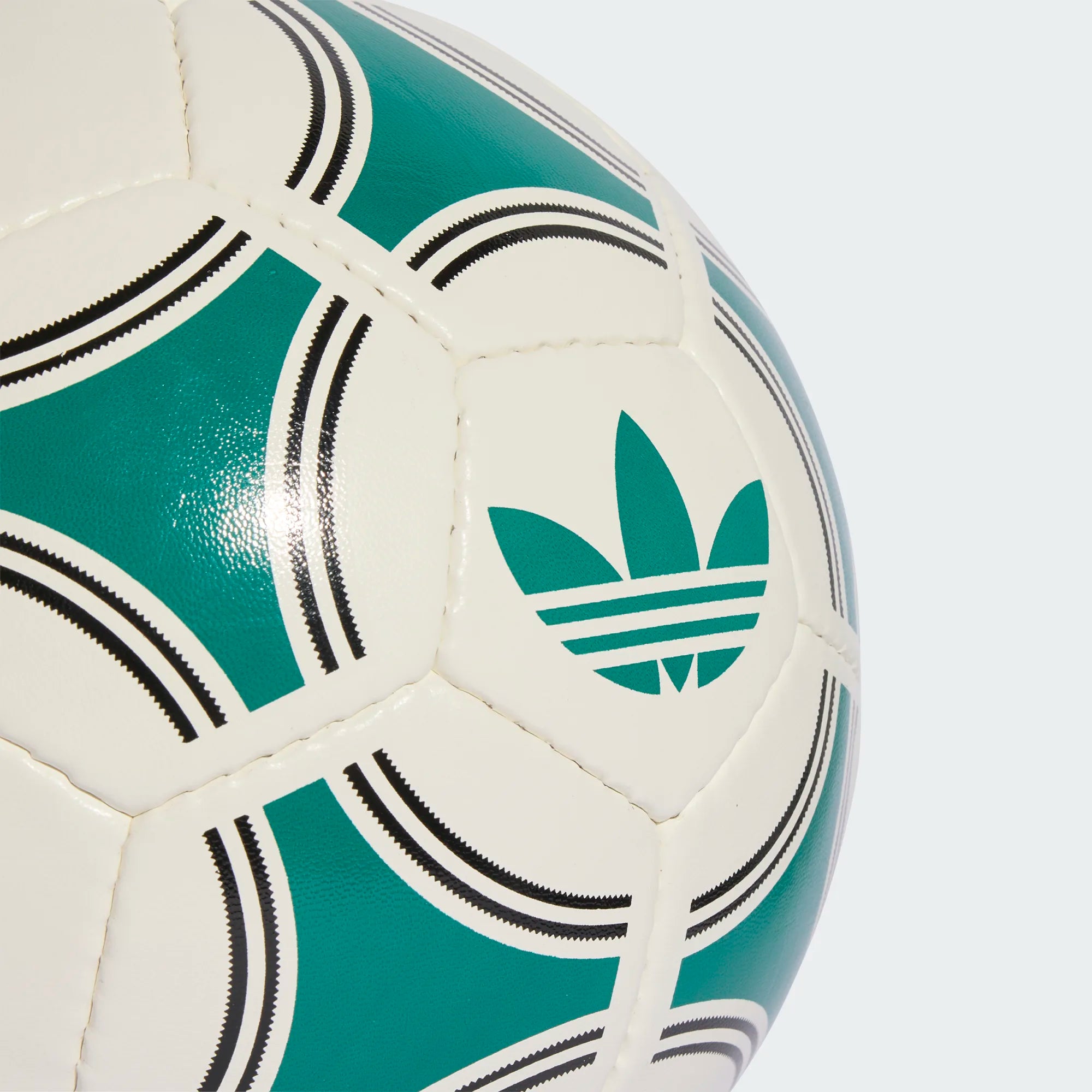 Adidas Liverpool Fc Soccer Ball