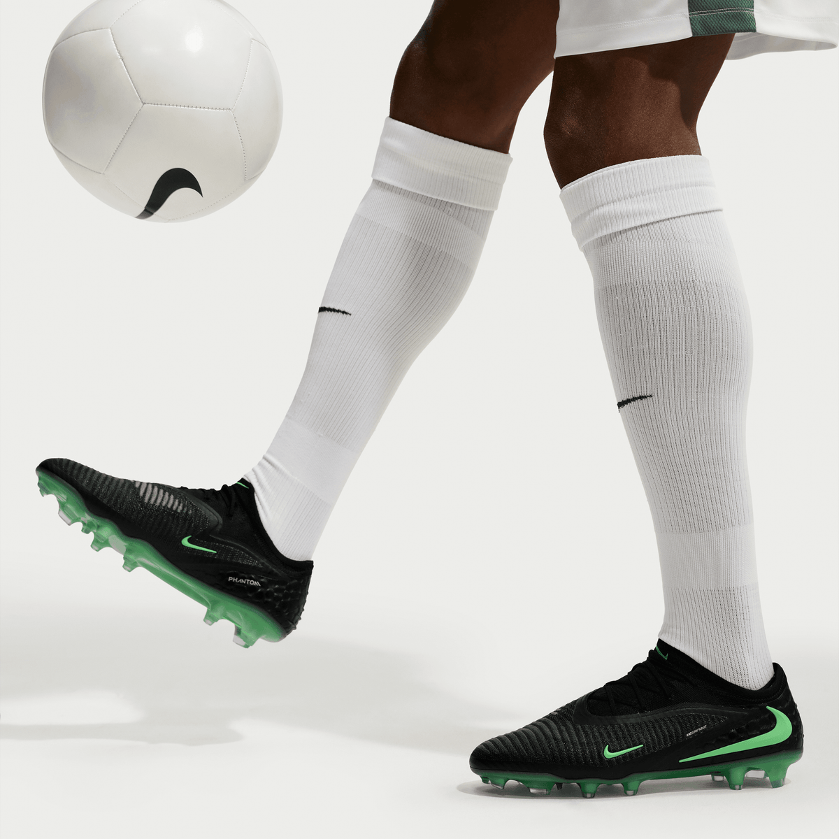 Nike Phantom 6 Low Elite Firm-Ground Soccer Cleats- Black/illusion Green-black PHSYM001
