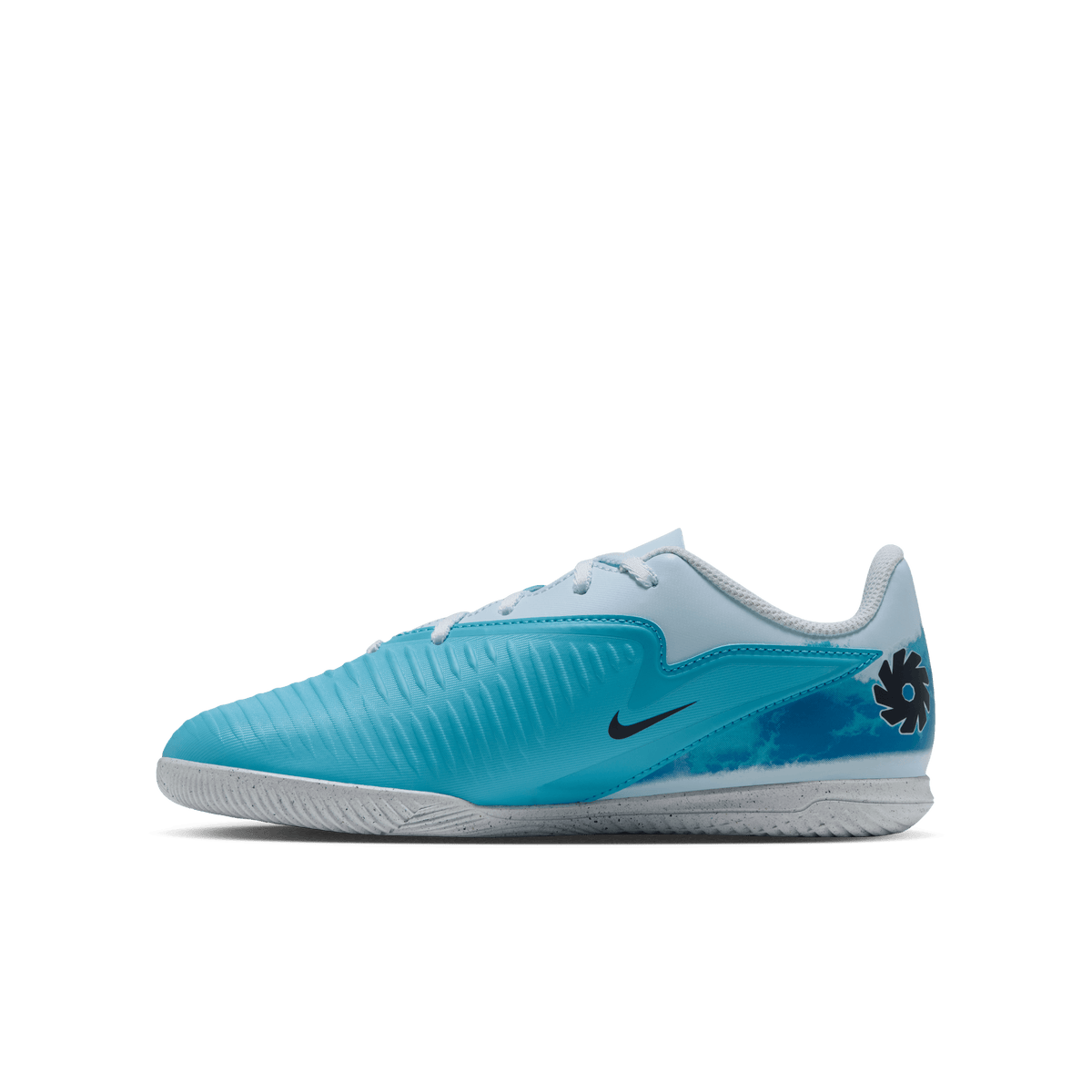 Nike Jr. Phantom 6 Low Club "Erling Haaland" IC - BALTIC BLUE/BLUE ECLIPSE-GLACIER BLUE PHSLH001