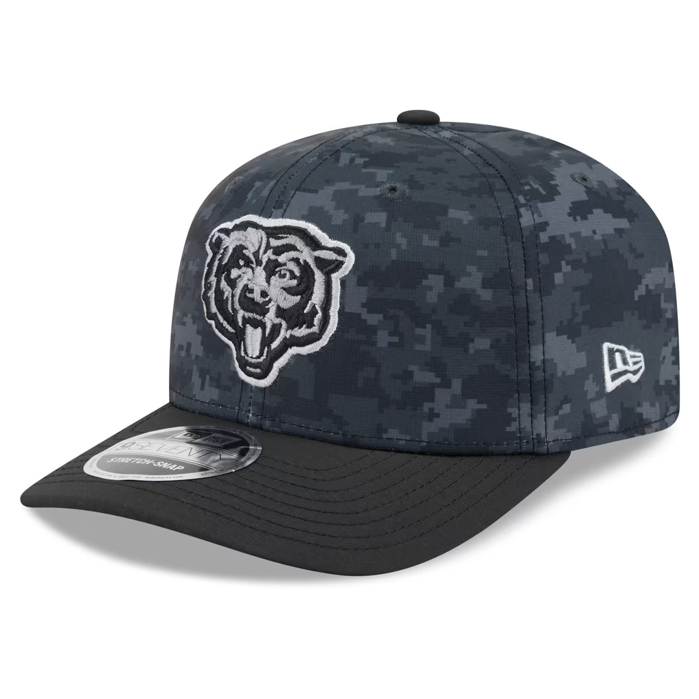 New Era Chicago Bears 2026 Salute to Service 9SEVENTY Stretch-Snap Hat