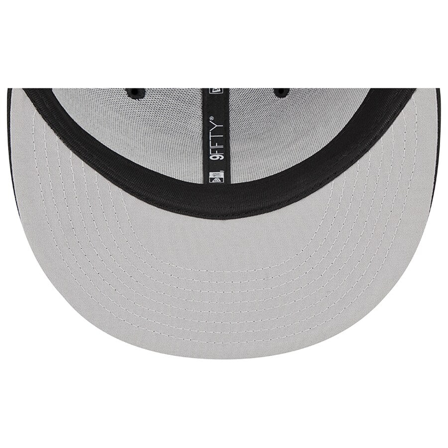 New Era Las Vegas Raiders Trucker 9FIFTYSnapback Hat - Black/White