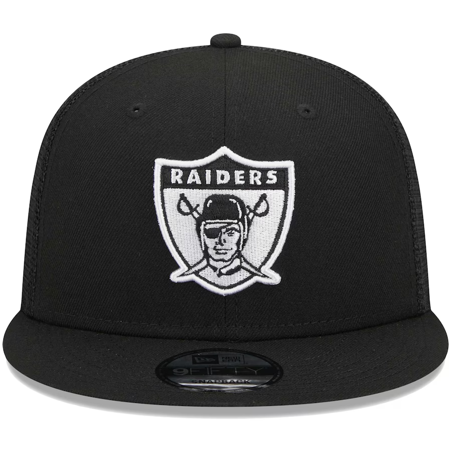 New Era Las Vegas Raiders Trucker 9FIFTY Snapback Meshback Hat-Black/White