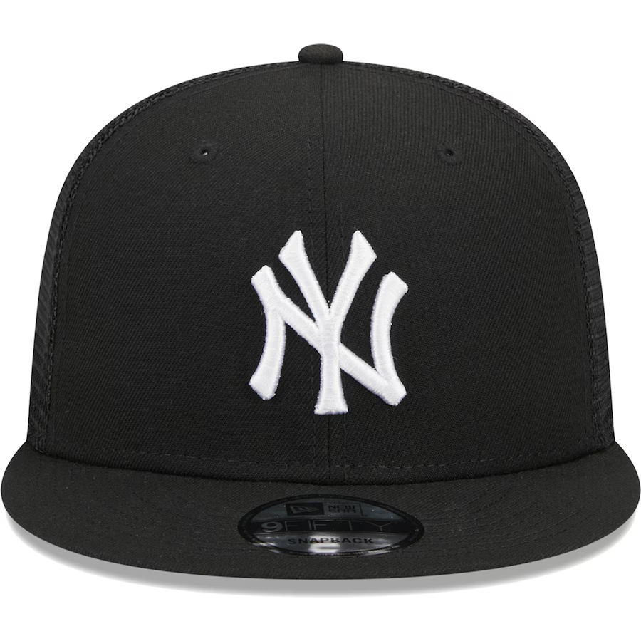 New Era New York Yankees 9FIFTYTrucker Snapback Hat-Black/White