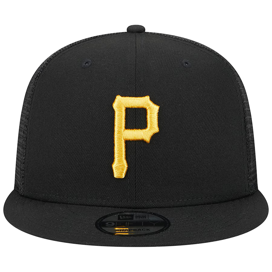 New Era Pittsburgh Pirates Team Color 9FIFTY Trucker Snapback Hat-Black