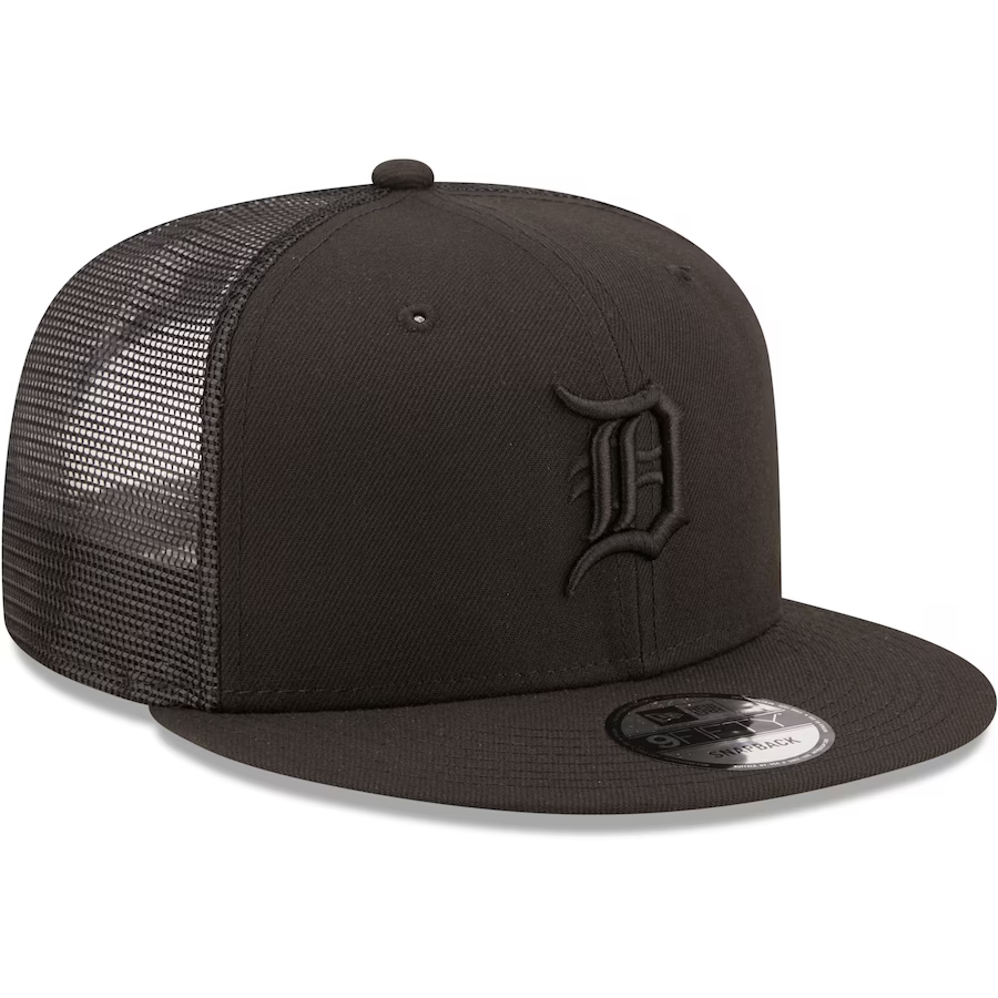 New Era Detroit Tigers Blackout 9FIFTY Trucker Snapback