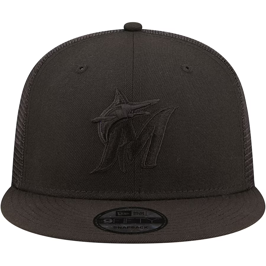 New Era Miami Marlins Blackout 9FIFTY Trucker Snapback Hat