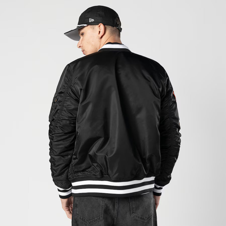 New Era Alpha Industries San Francisco Giants Bomber Jacket - Black
