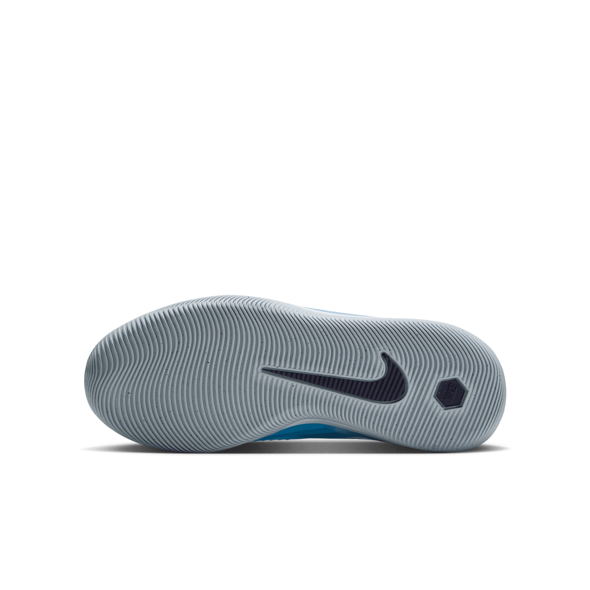 Nike Jr. Phantom 6 Low Academy Erling Haaland IC outsole