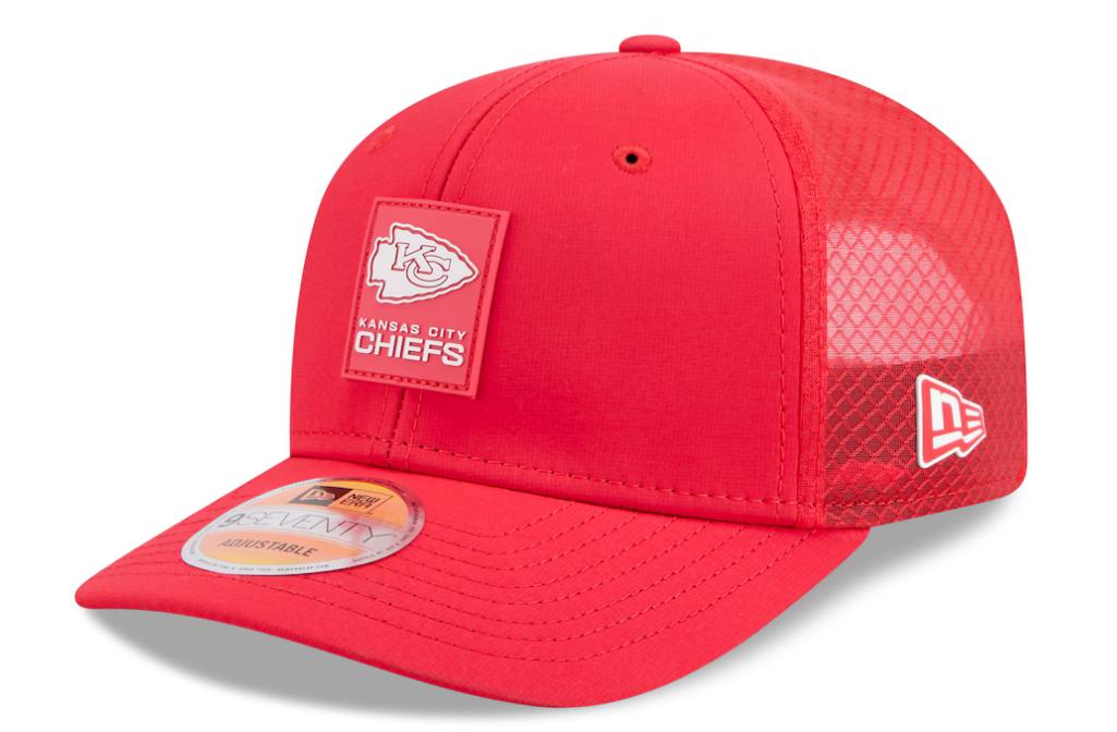 New Era Kansas City Chiefs On-Field Performance 9SEVENTY Stretch -Snap Adjustable Hat-Red