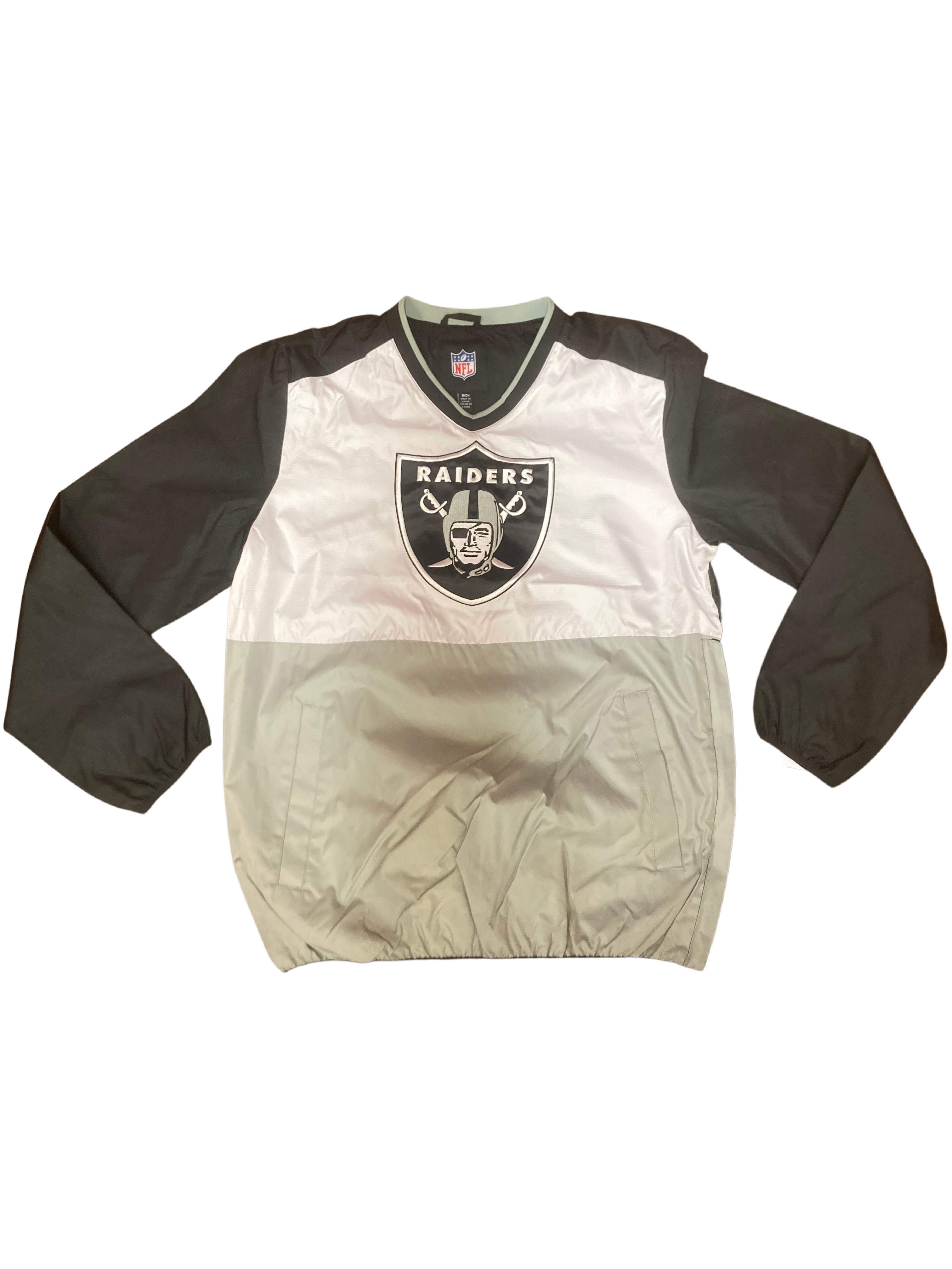 Las Vegas Raiders G-III Home Team V-Neck Pullover - Grey/Black/White