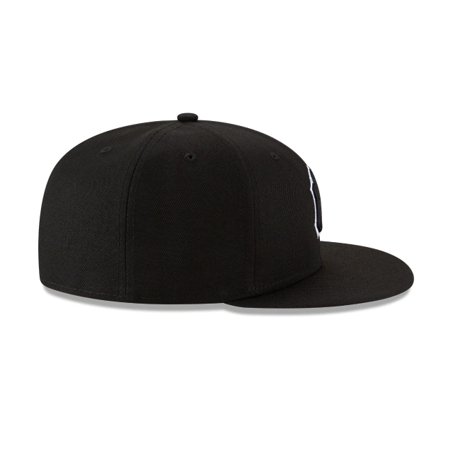 NEW YORK YANKEES NEW ERA MLB BASIC BLACKOUT FIT 59FIFTY -BLACK/WHITE