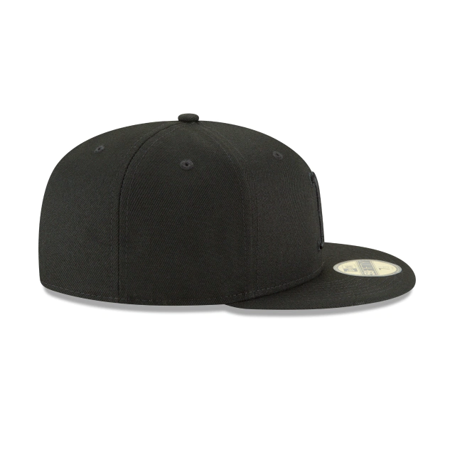 BOSTON RED SOX NEW ERA BLACK ON BLACK 59FIFTY FITTED HAT