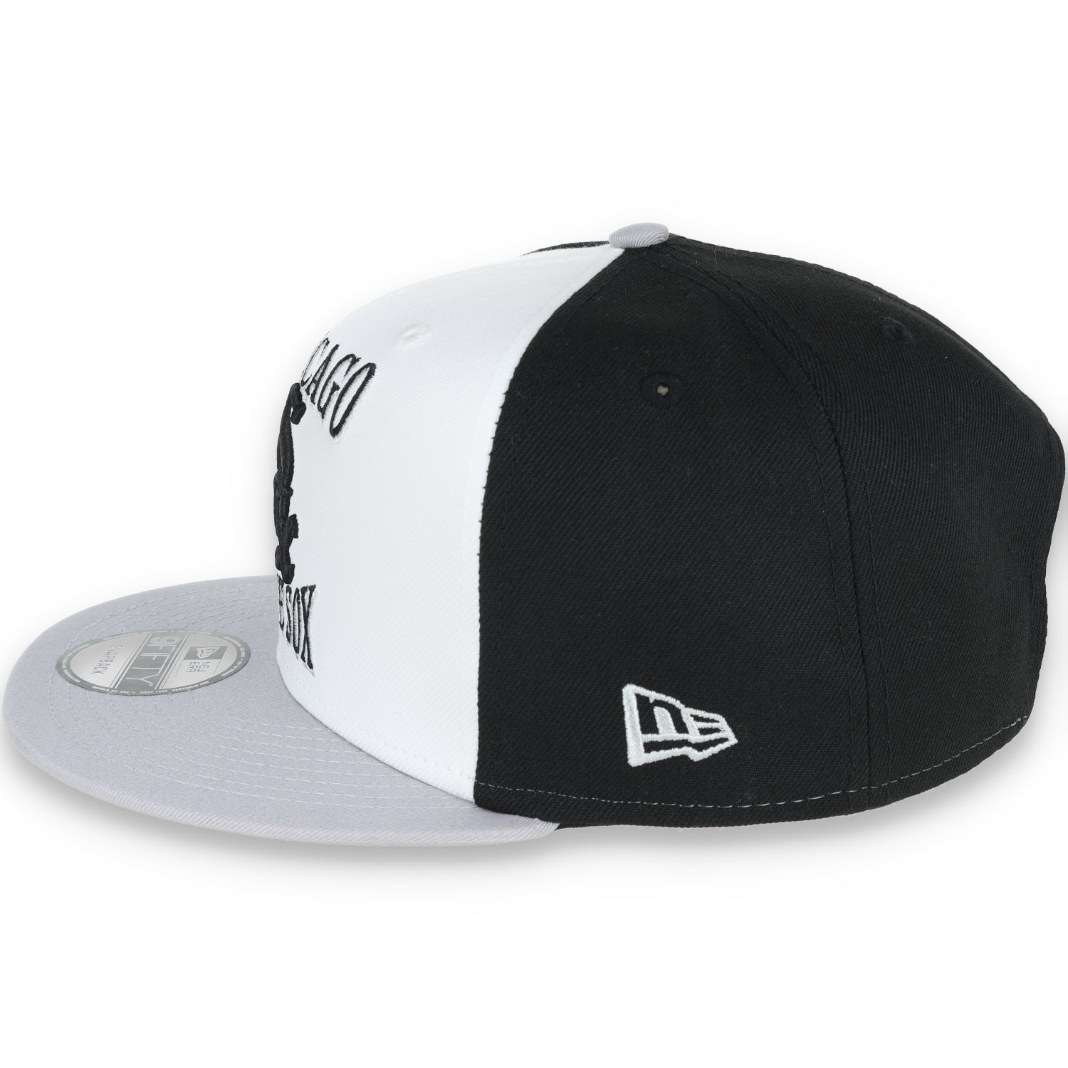 New Era Chicago White Sox Retro Sport 9FIFTY Snapback Hat - White/Black