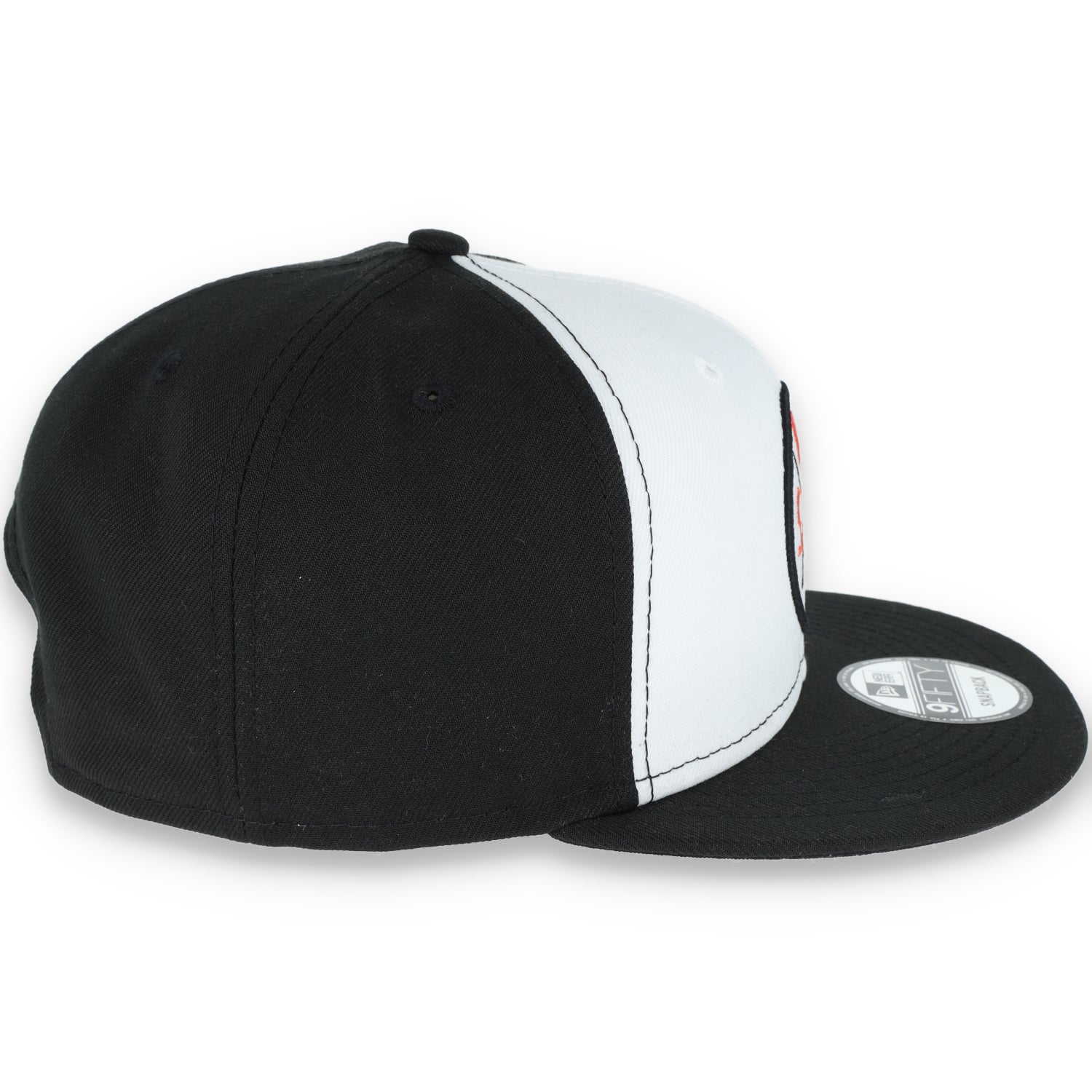 San Francisco Giants New Era White/Black Vert 2.0 9FIFTY Trucker Snapback Hat
