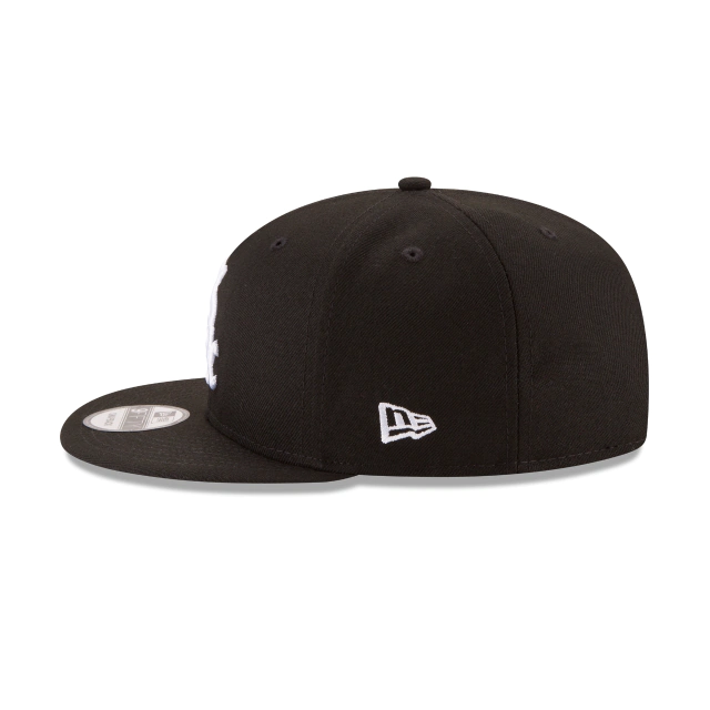 CHICAGO WHITE SOX NEW ERA BASIC COLLECTION SNAPBACK 9FIFTY-BLACK AND WHITE