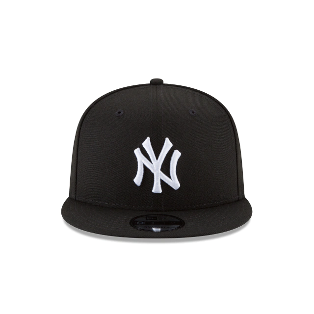 New Era New York Yankees Basic 9FIFTY Snapback-Black/White