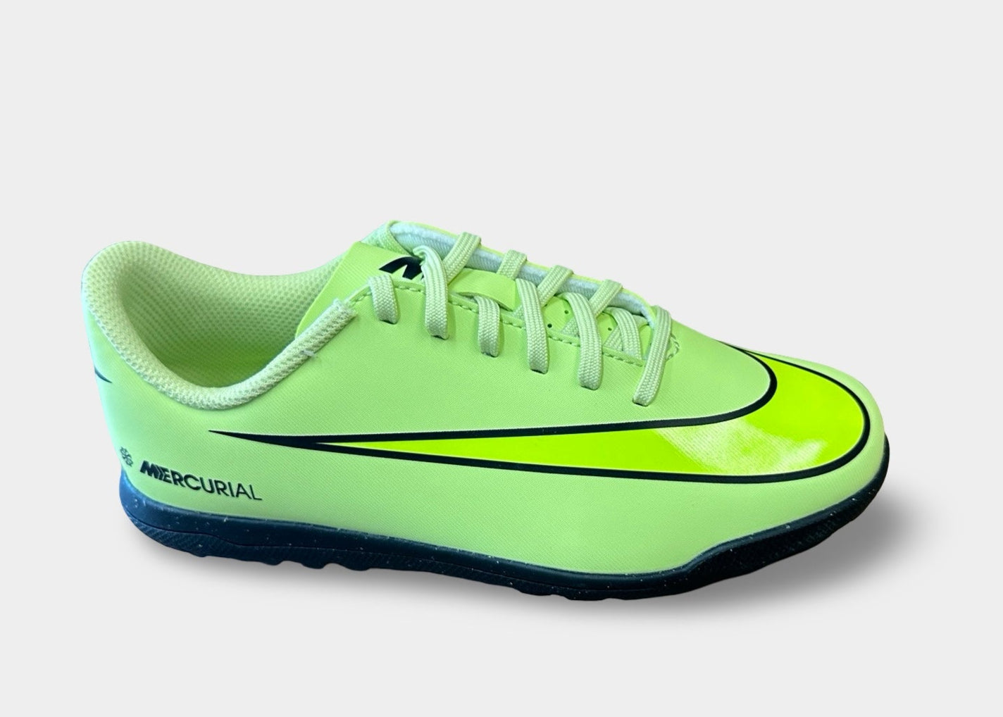 Nike Jr. Mercurial Vapor  16 Club  Turf  Low  Limelite/Volt-Hyper Crimson