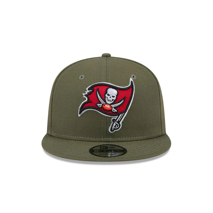 New Era Men's Tampa Bay Buccaneers 9FIFTY Snapback Hat-Olive Green