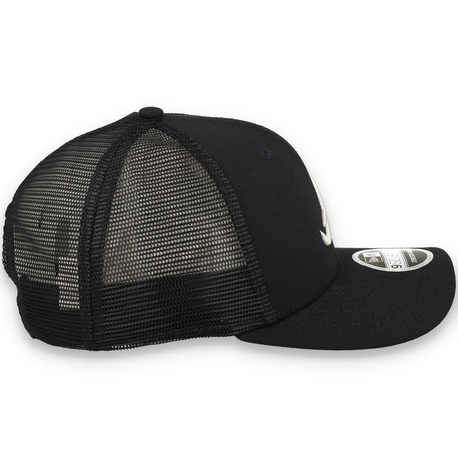 New Era Atlanta Braves Team 9SEVENTY Stretch-Snap Trucker Hat