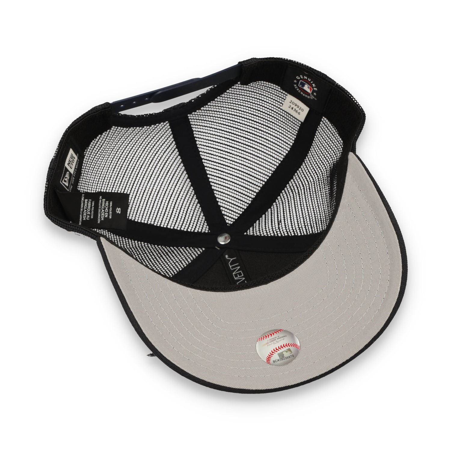 New Era Atlanta Braves Team 9SEVENTY Stretch-Snap Trucker Hat