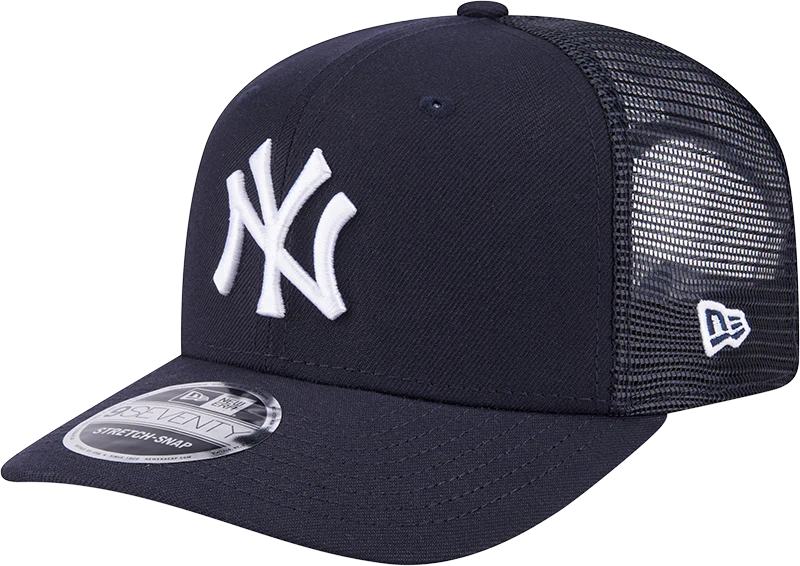 New Era New York Yankees Team 9SEVENTY Stretch-Snap Trucker Hat