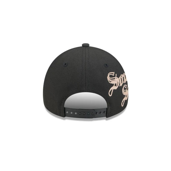 New Era Chicago White Sox Gothic Lettering 9FORTY A-Frame Snapback