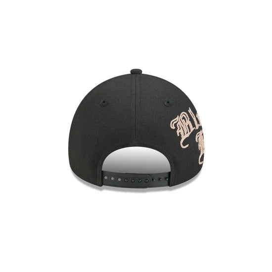 New Era Los Angeles Dodgers Gothic Lettering 9FORTY A-Frame Snapback
