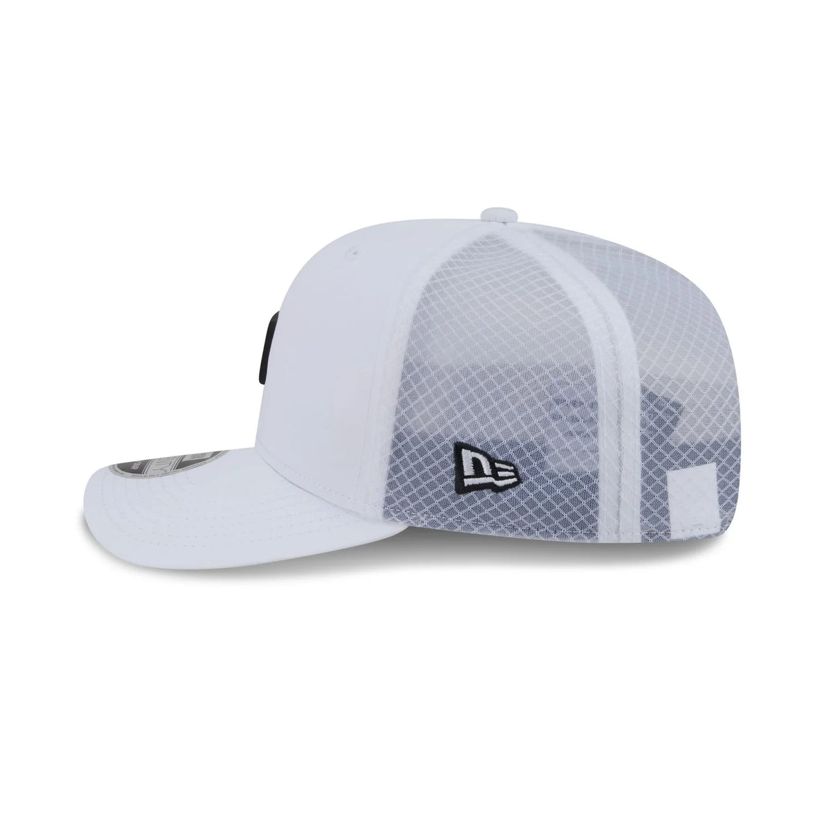 New Era Las Vegas Raiders  Micro Badge 9SEVENTY Adjustable Hat-White