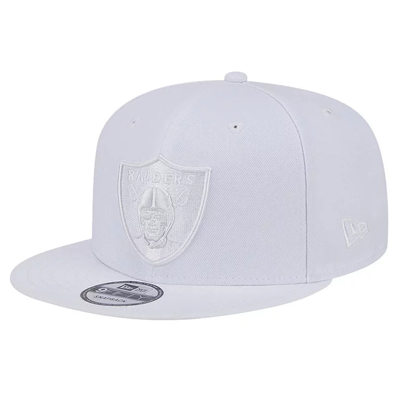 New Era Men's Las Vegas Raiders White On White 9FIFTY Snapback Hat-