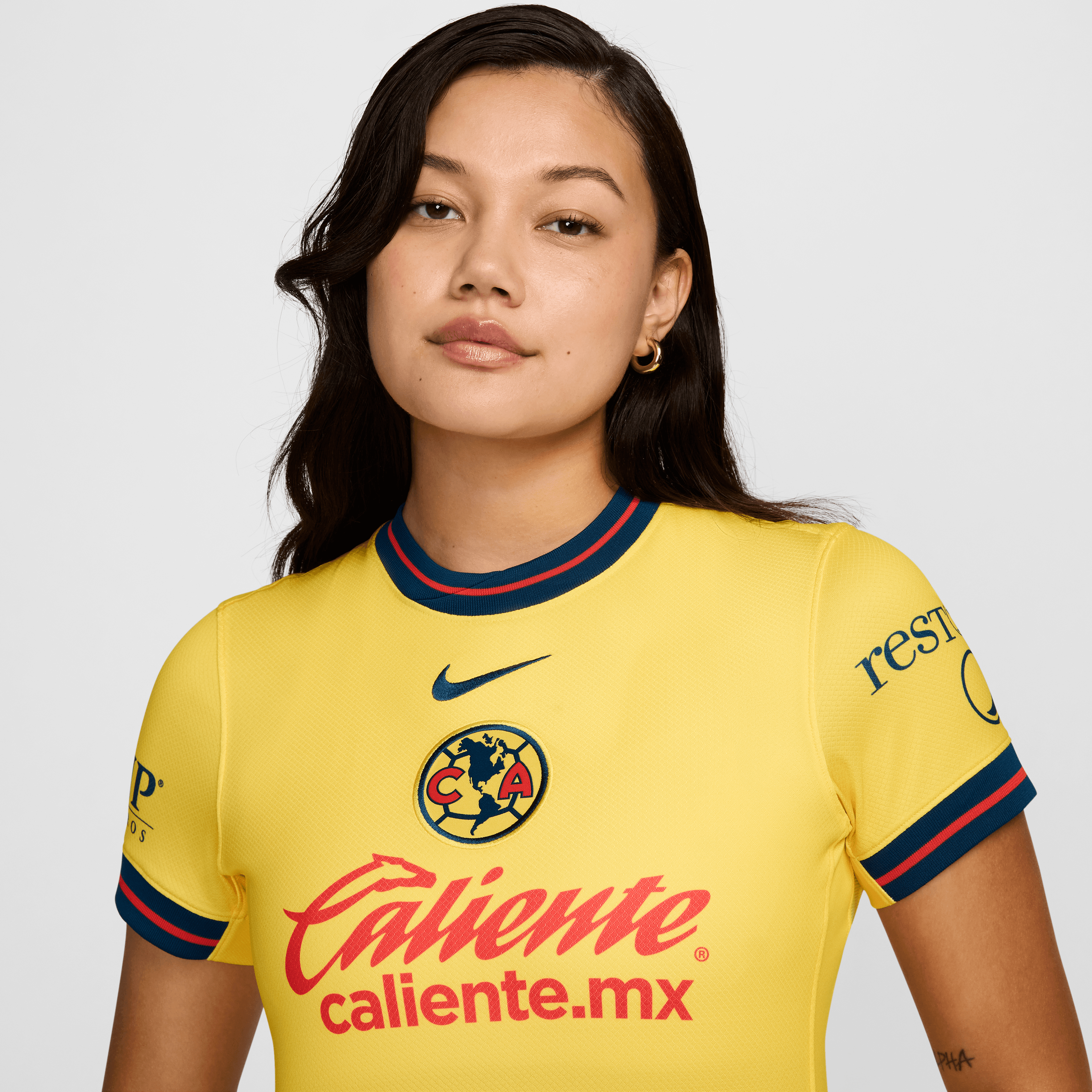 Nike Women's Club América Stadium Home Soccer Jersey Dri-FIT 24/25