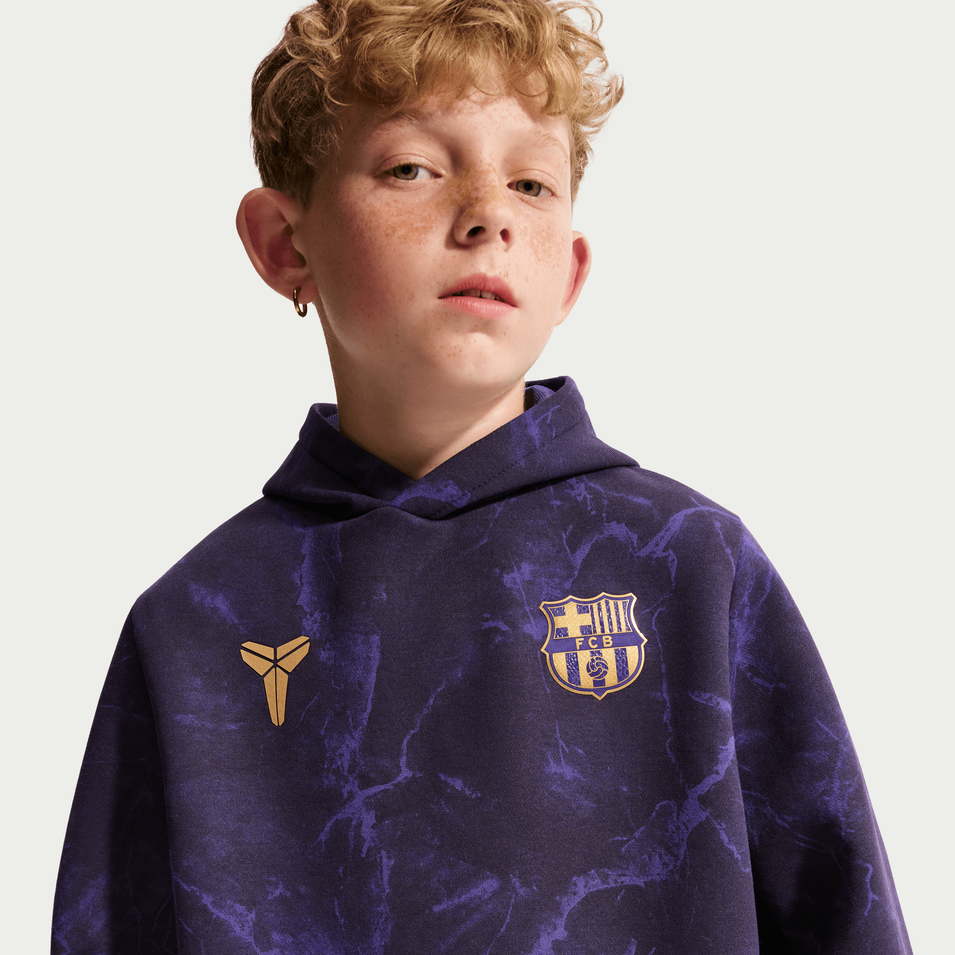 Nike FC Barcelona Away Big Kids' Kobe Soccer Pullover Hoodie