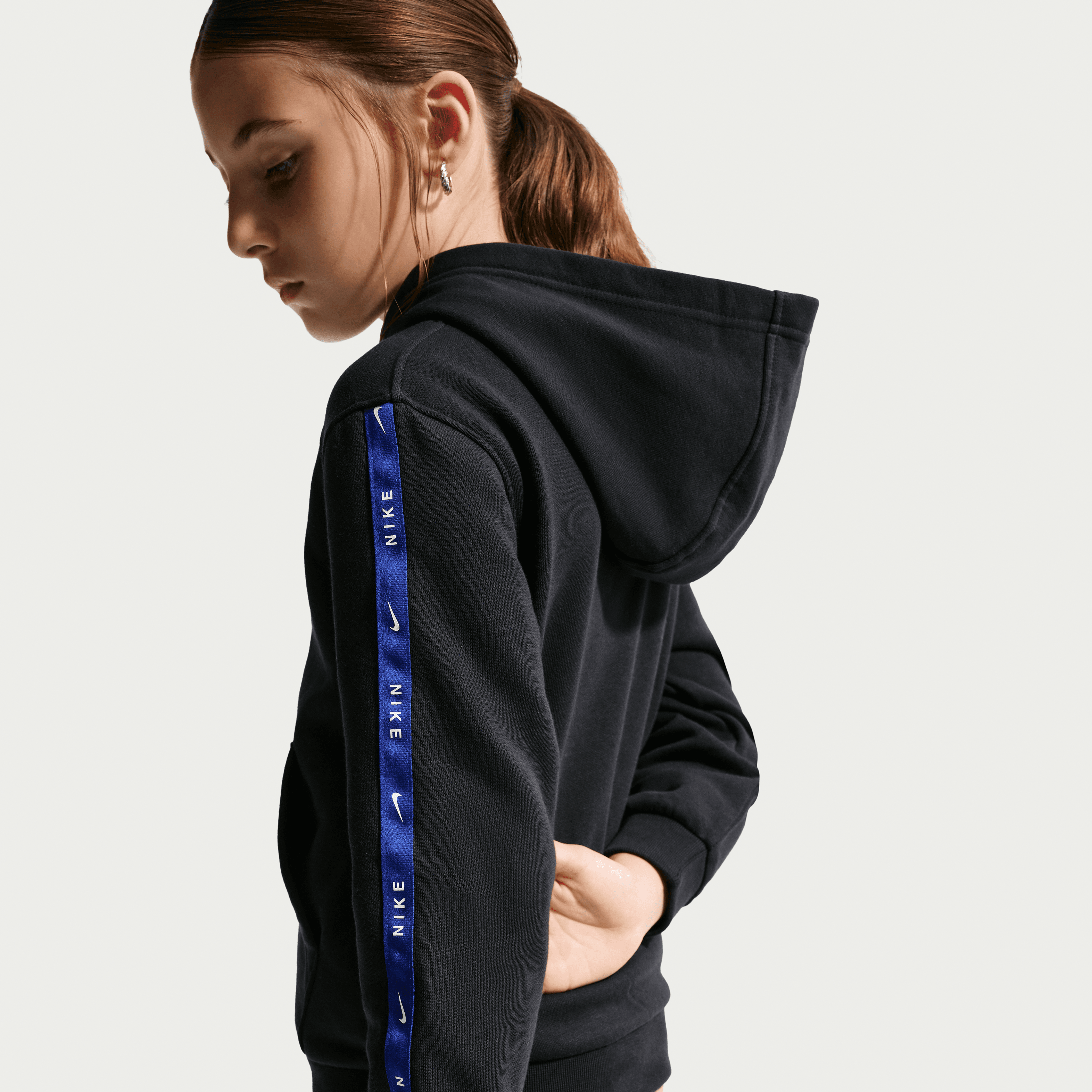Nike Chelsea FC City Side Big Kids' Soccer Fleece Pullover Hoodie