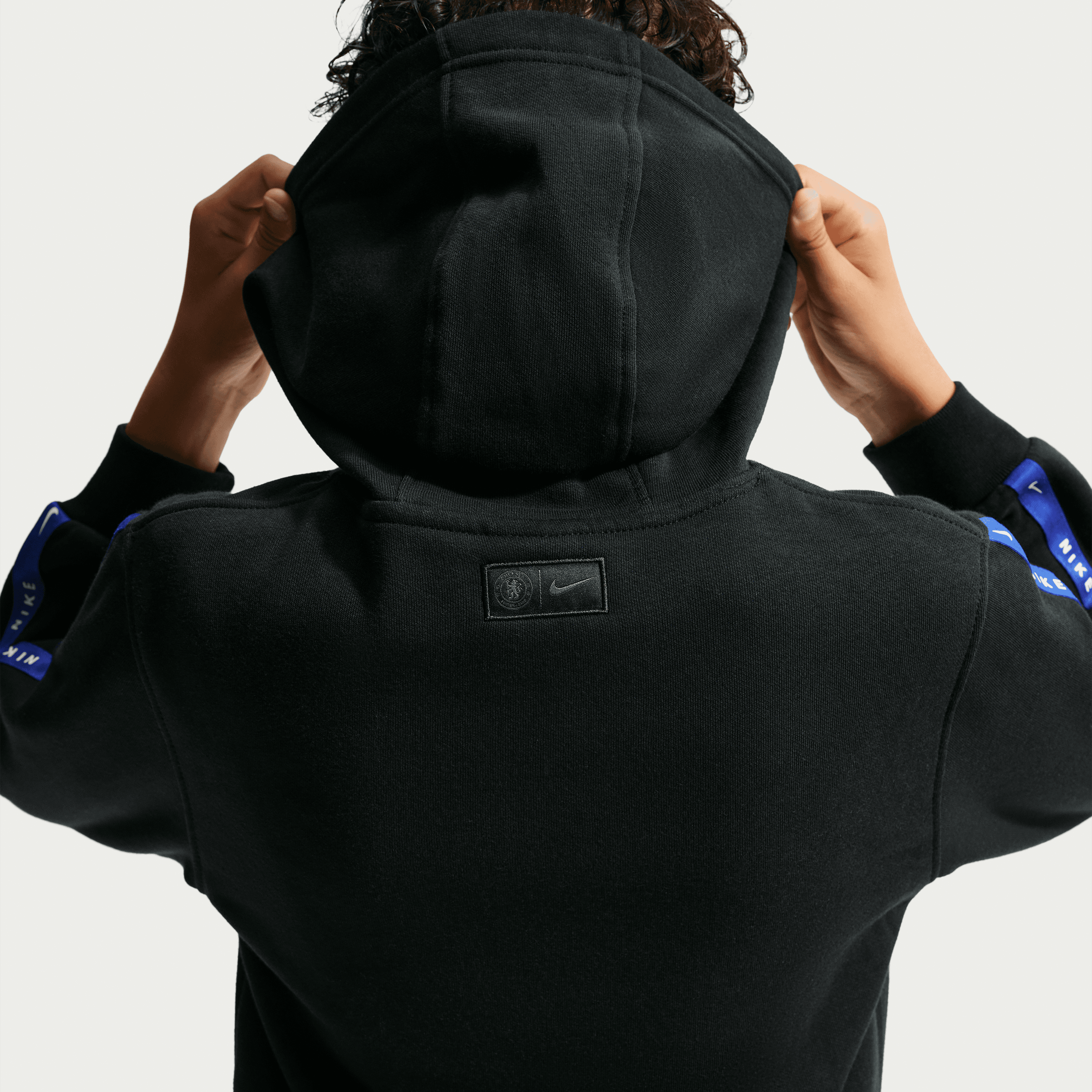Nike Chelsea FC City Side Big Kids' Soccer Fleece Pullover Hoodie