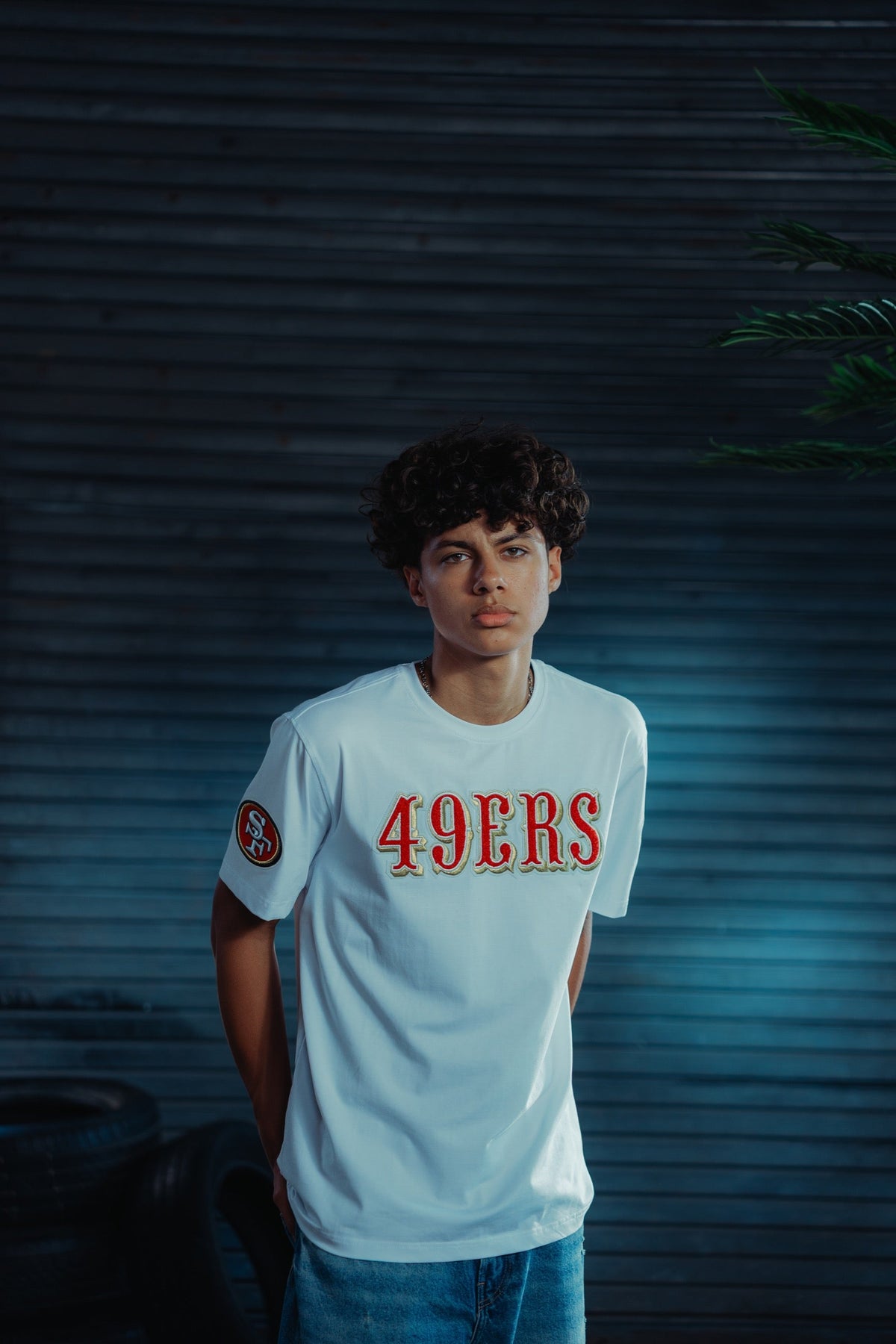 Pro Standard Men's San Francisco 49ers Classic Chenille T-Shirt - White, lifestyle view