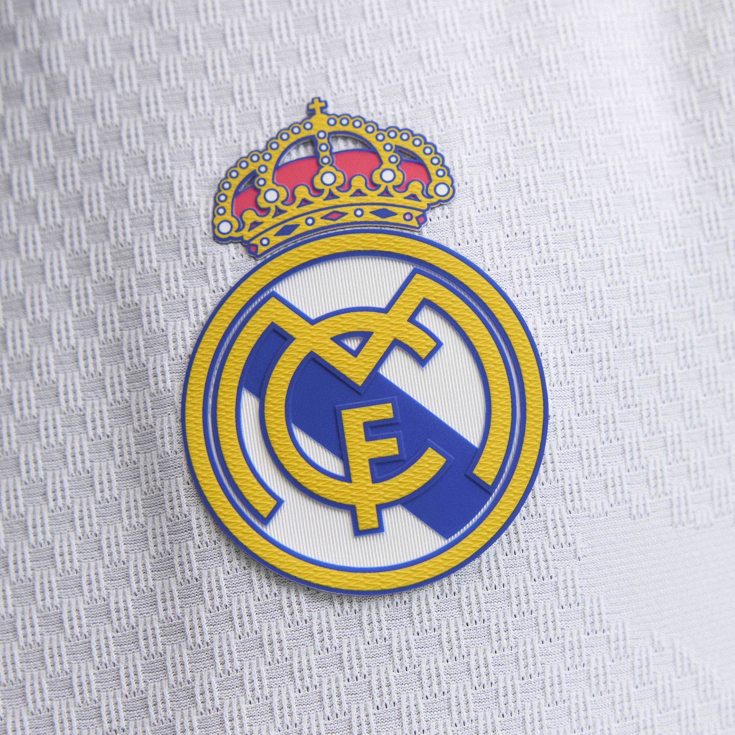 Adidas Men's Real Madrid Authentic Home  Jersey 26/27