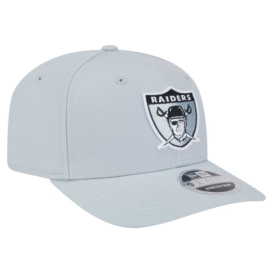 New Era Las Vegas Raiders On-Field Performance 9SEVENTY Stretch -Snap Adjustable Hat-Gray