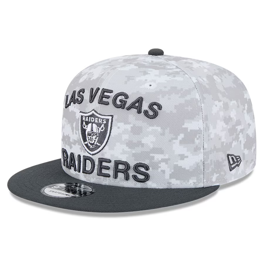 New Era Las Vegas Raiders Salute to Service 9FIFTY Snapback Hat 2024