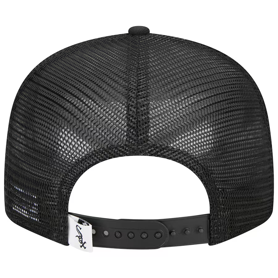 New Era Chicago White Sox Trucker 9FIFTY Snapback Hat - Black/White
