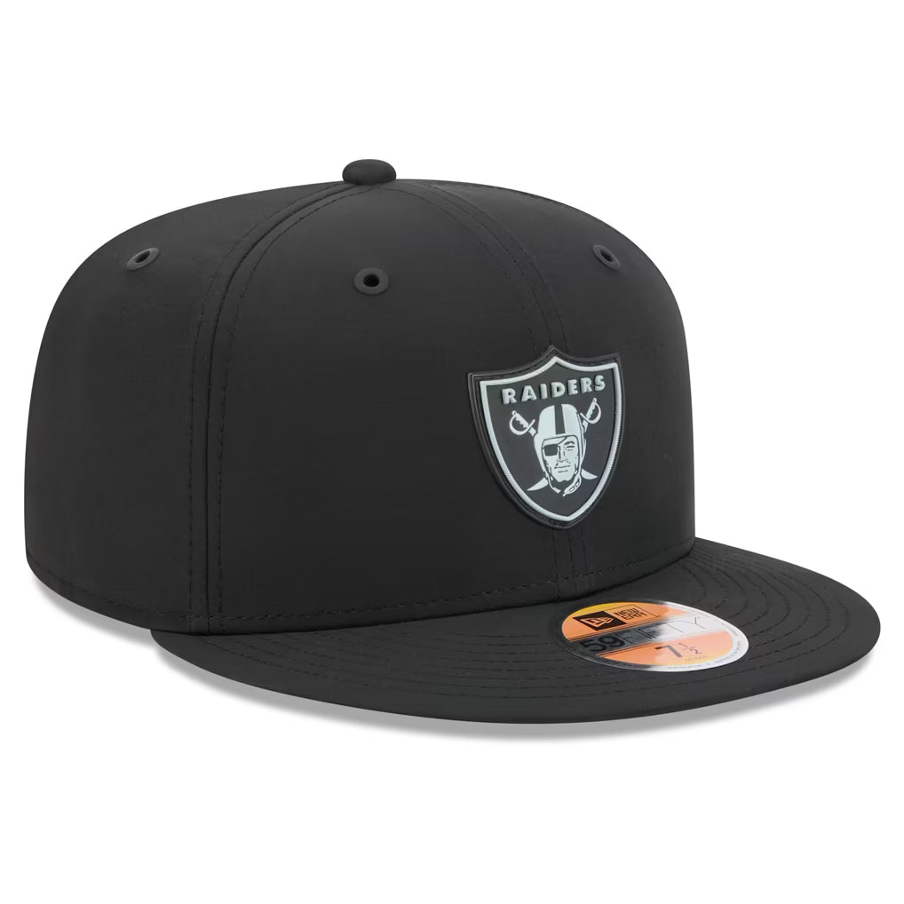 New Era Las Vegas Raiders 2026 Performance ON-FIELD Sideline 59FIFTY Fitted Hat-Black