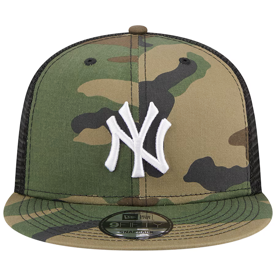 New Era New York Yankees Woodland Trucker 9FIFTY Snapback Hat-Camo/Black